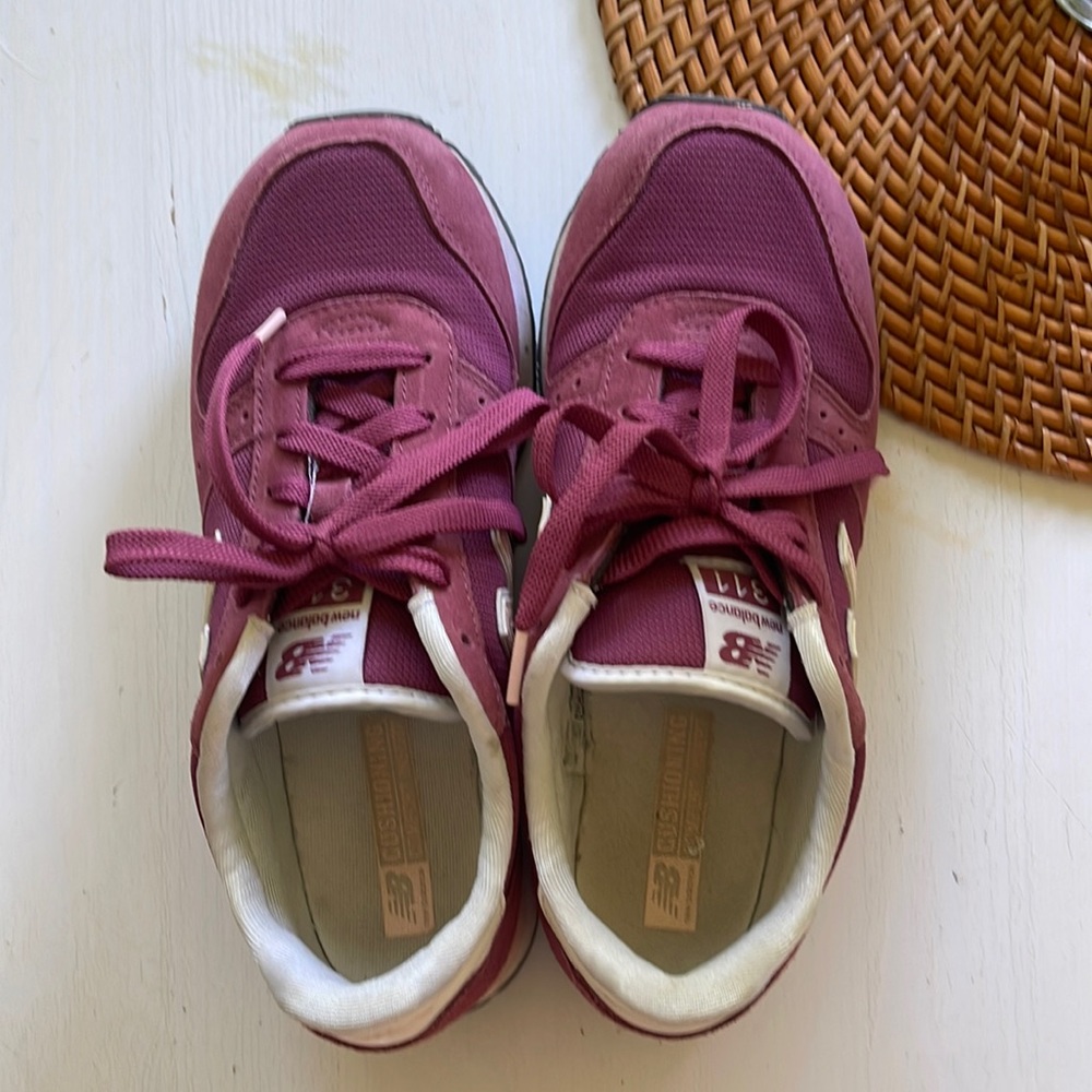 New Balance 311 size 8